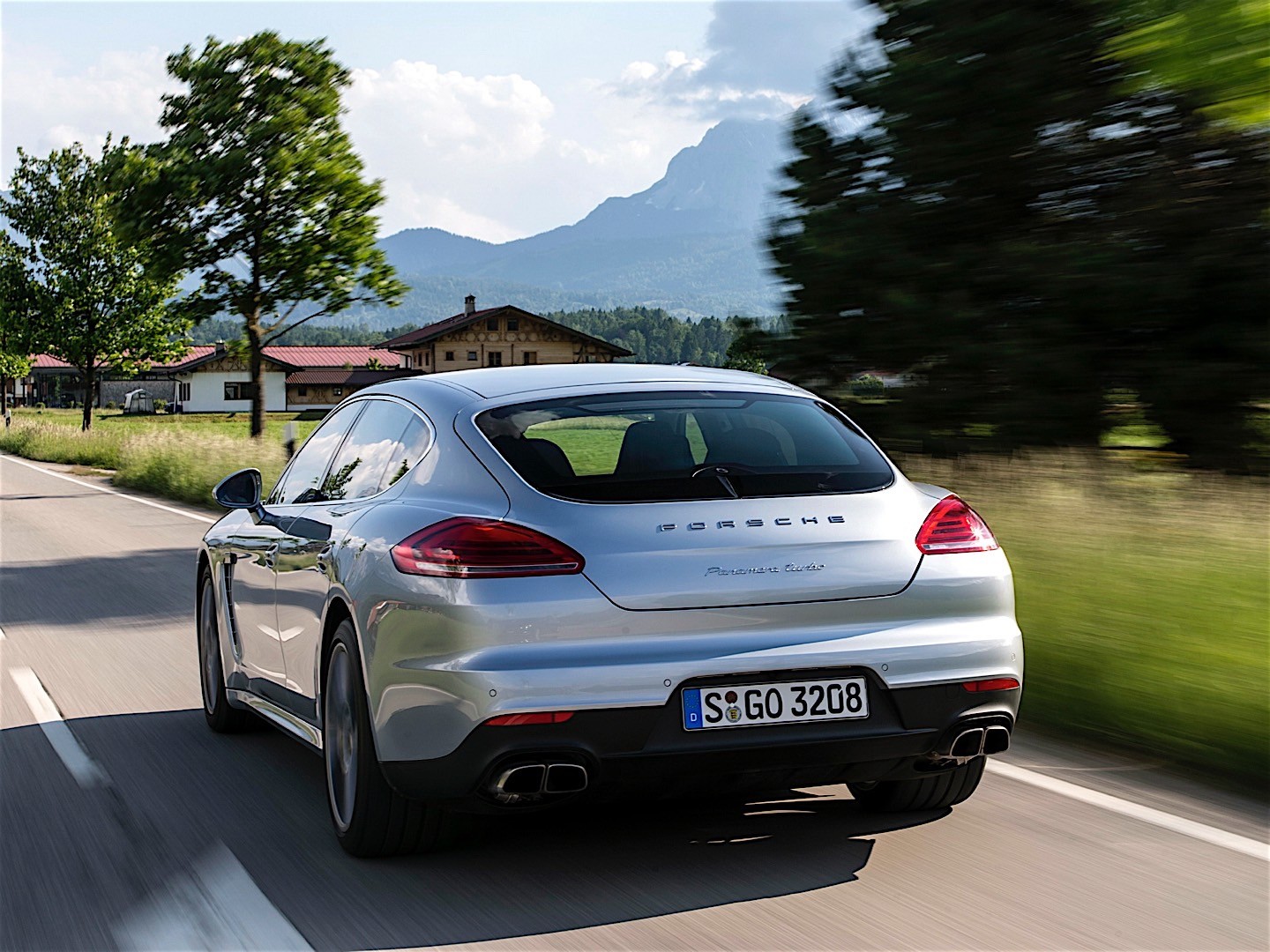 Porsche Panamera Turbo photo 29