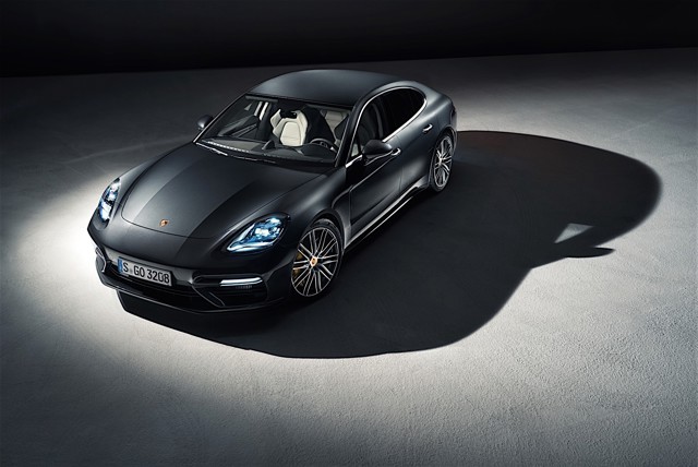 Porsche Panamera Turbo photo 7