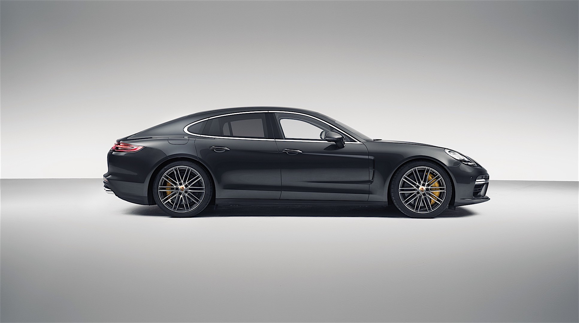 Porsche Panamera Turbo photo 13