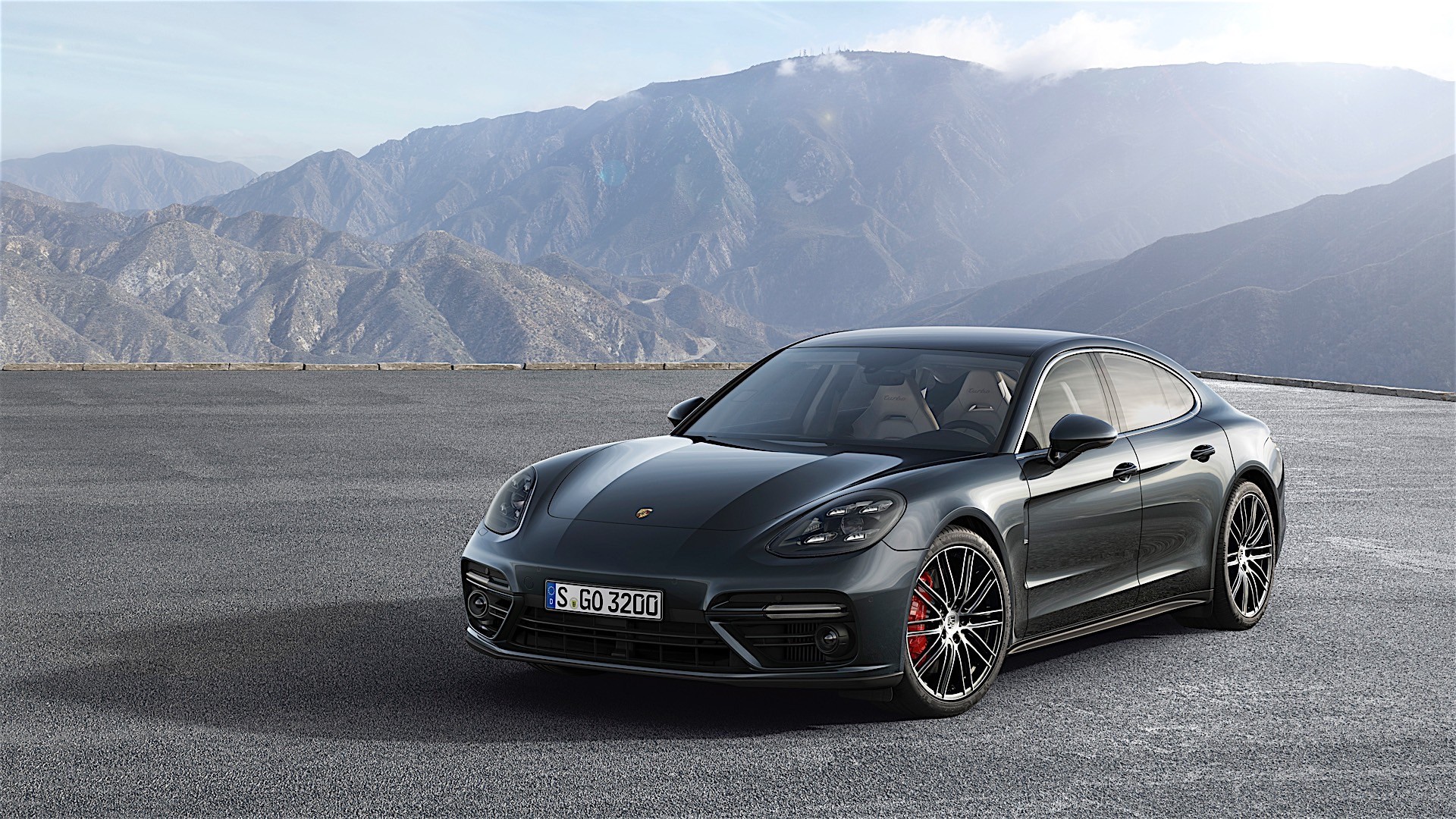 Porsche Panamera Turbo photo 15