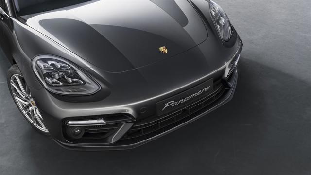 Porsche Panamera Turbo photo 17