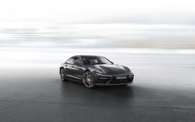 Porsche Panamera Turbo photo 23