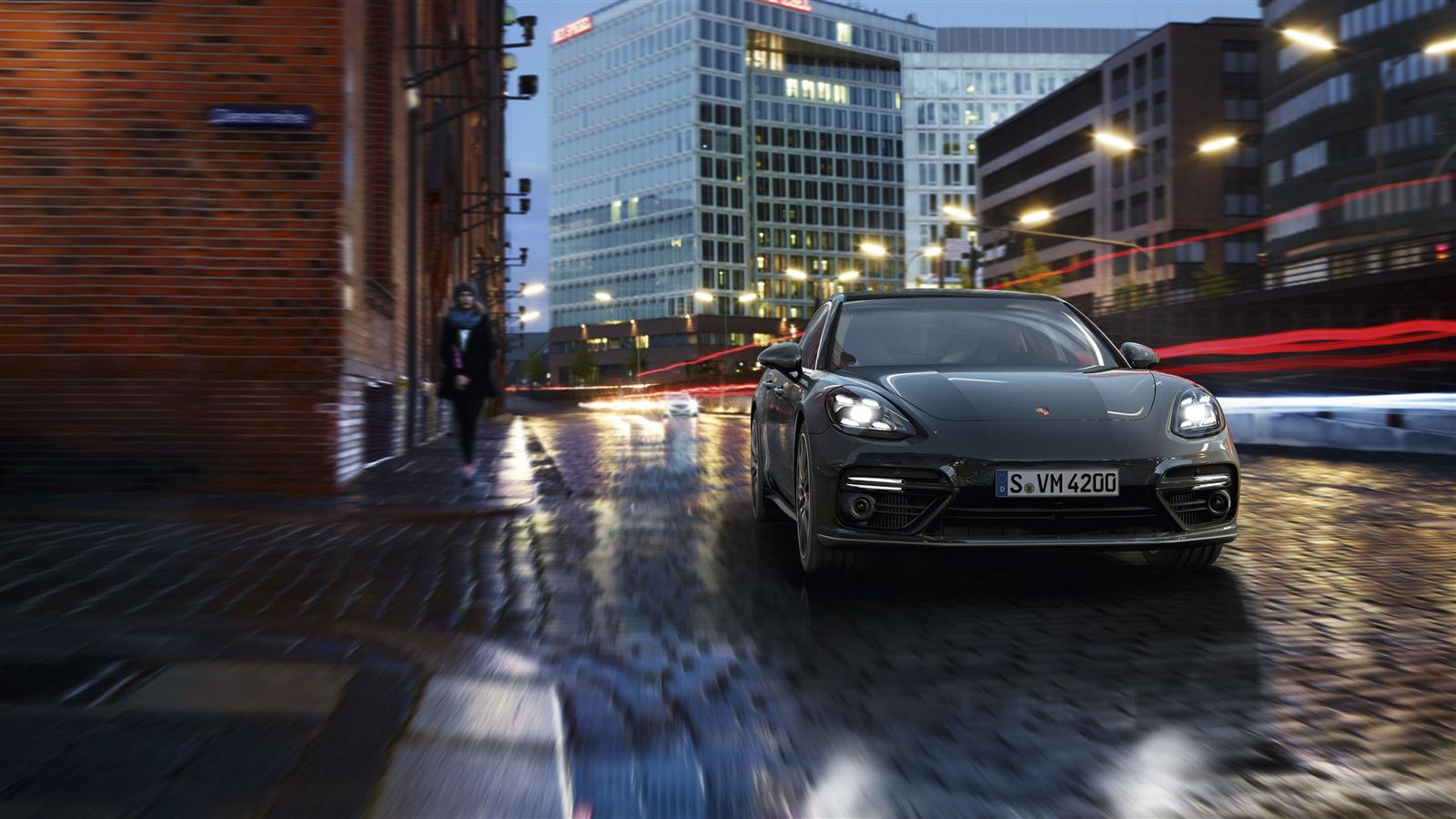 Porsche Panamera Turbo photo 25