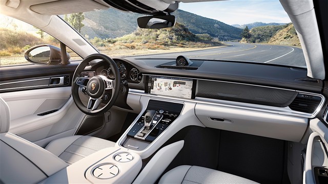 Porsche Panamera Turbo photo 35