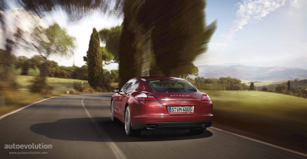 Porsche Panamera photo 9