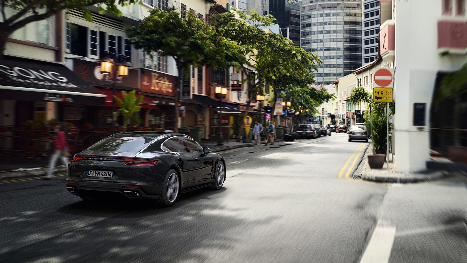 Porsche Panamera photo 9