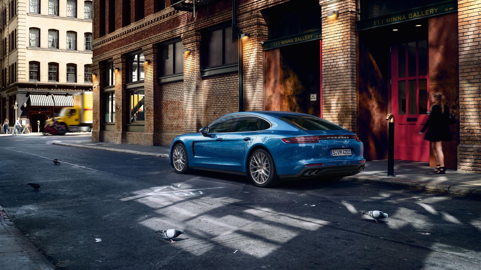 Porsche Panamera photo 11