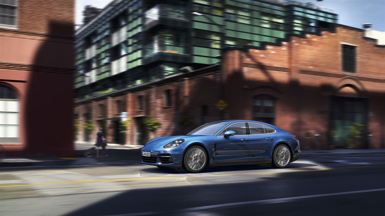 Porsche Panamera photo 13