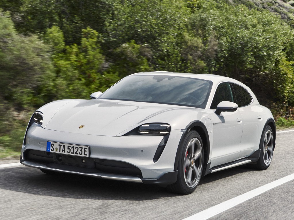 Porsche Taycan Cross Turismo photo 19