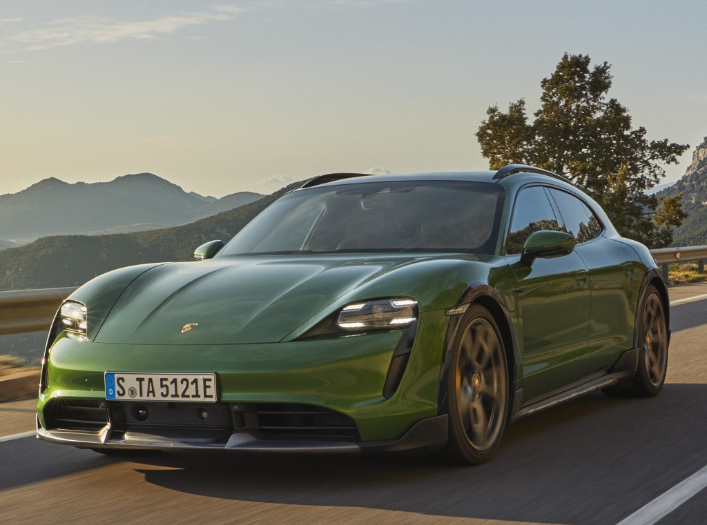 Porsche Taycan Cross Turismo photo 22