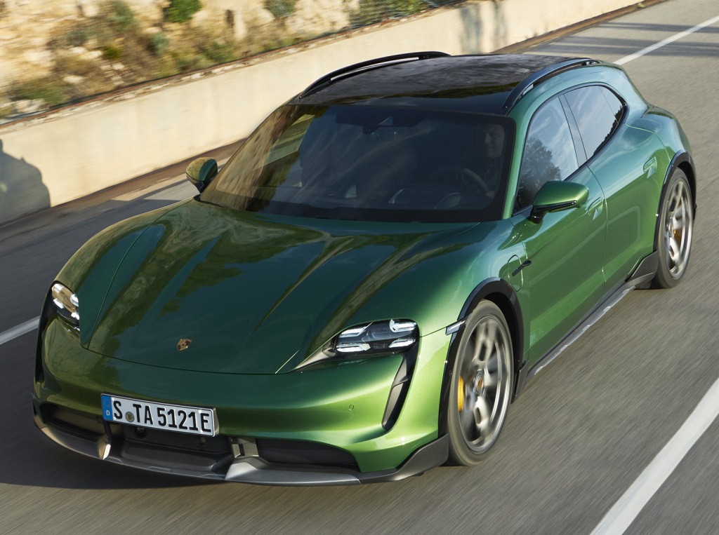 Porsche Taycan Cross Turismo photo 26