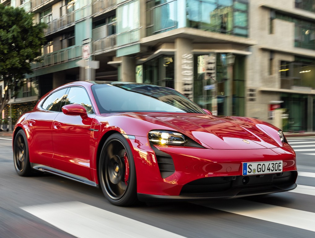 Porsche Taycan Gts Sport Turismo photo 10
