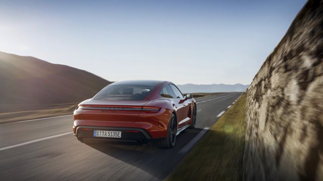 Porsche Taycan Gts photo 4