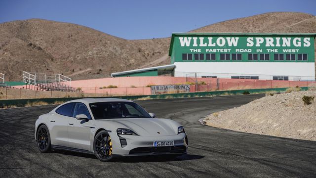 Porsche Taycan Gts photo 9