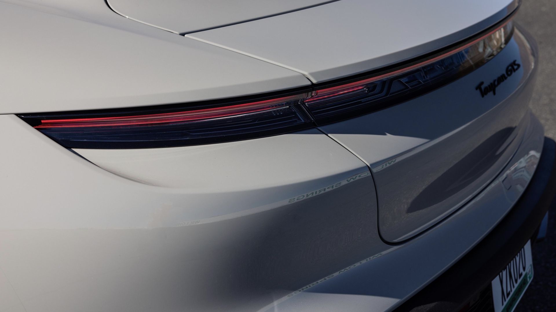 Porsche Taycan Gts photo 21