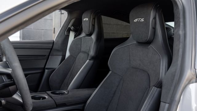 Porsche Taycan Gts photo 25