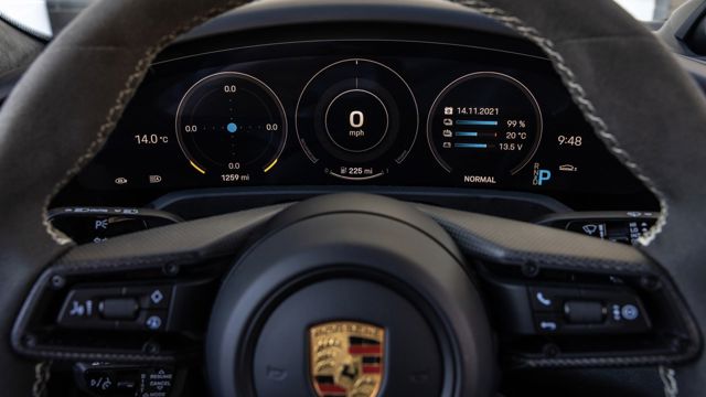 Porsche Taycan Gts photo 26