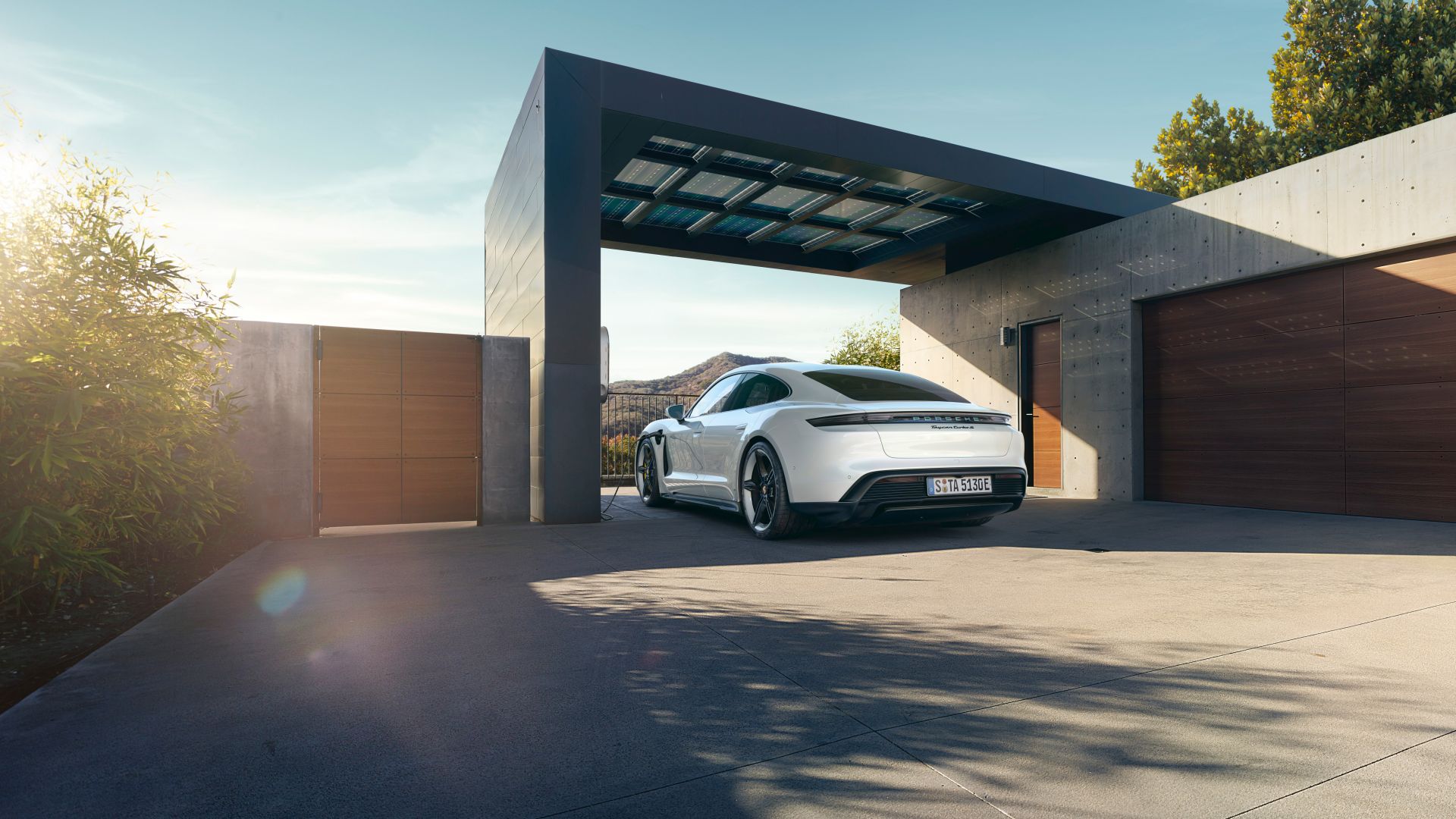 Porsche Taycan Turbo photo 8