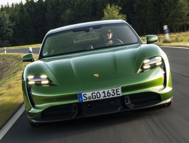 Porsche Taycan Turbo photo 29