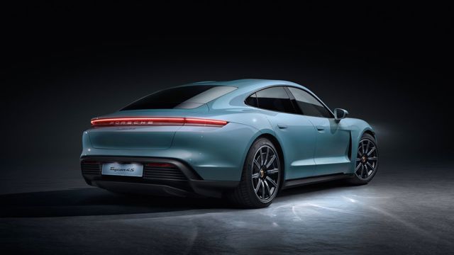 Porsche Taycan Turbo photo 48