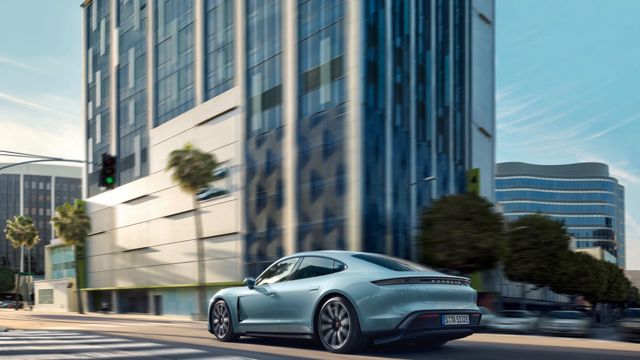 Porsche Taycan Turbo photo 55