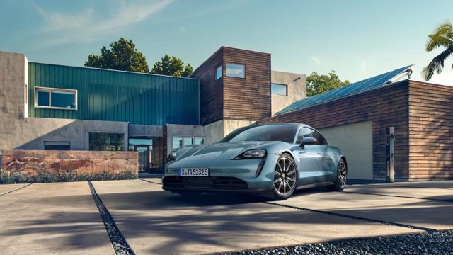 Porsche Taycan Turbo photo 57