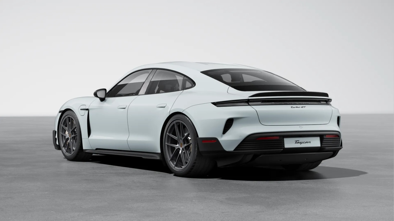 Porsche Taycan Turbo photo 2