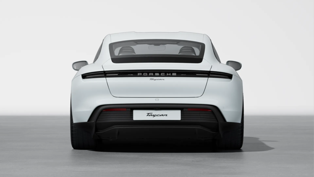 Porsche Taycan photo 4