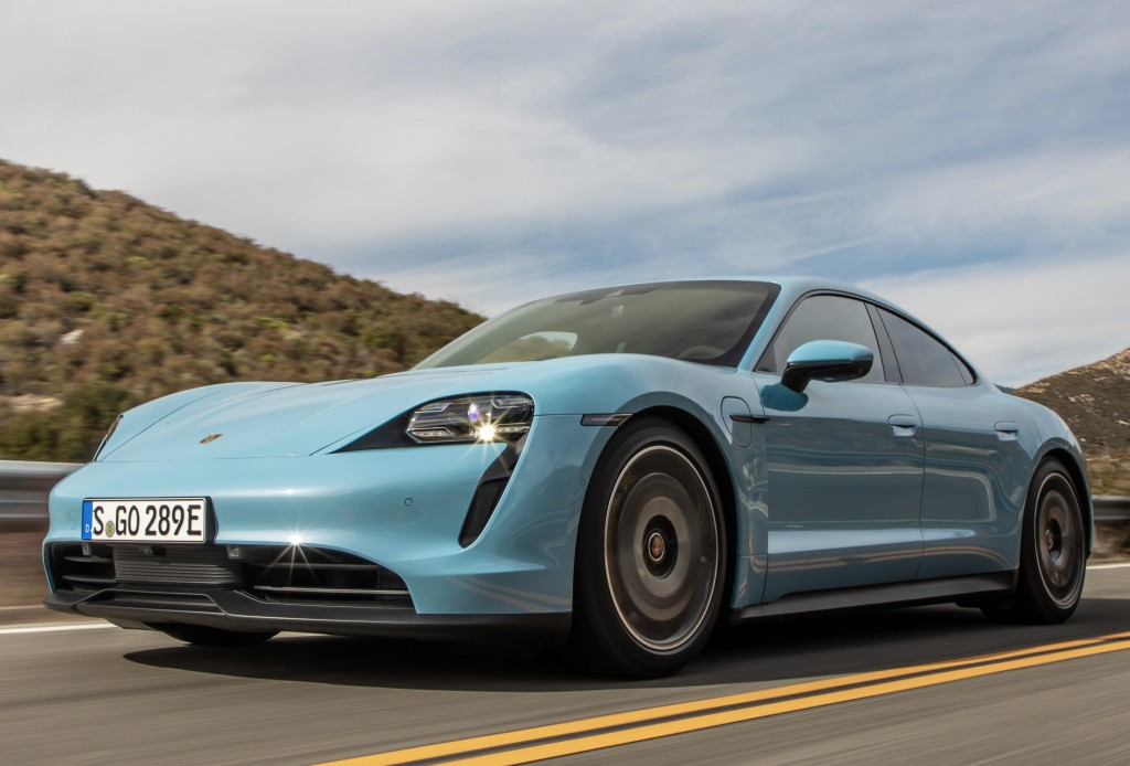 Porsche Taycan photo 7