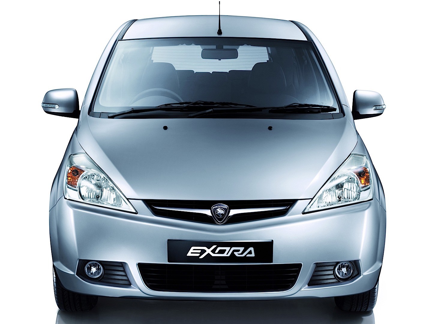 Proton Exora photo 7
