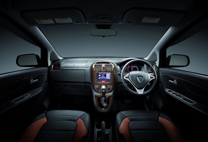 Proton Exora photo 11