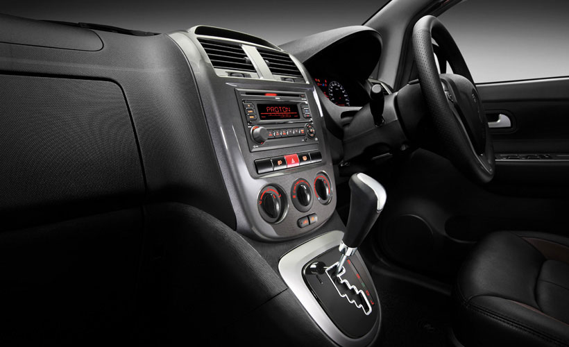 Proton Exora photo 15