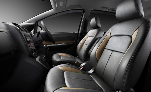 Proton Exora photo 16