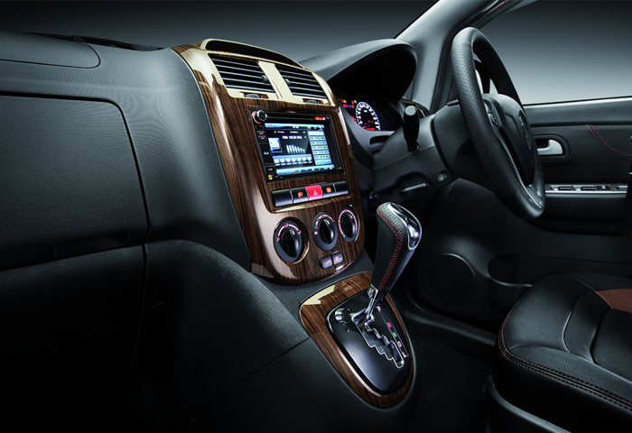 Proton Exora photo 10