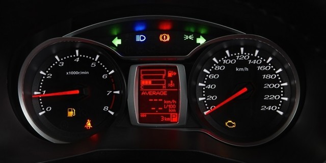 Proton Iriz photo 8