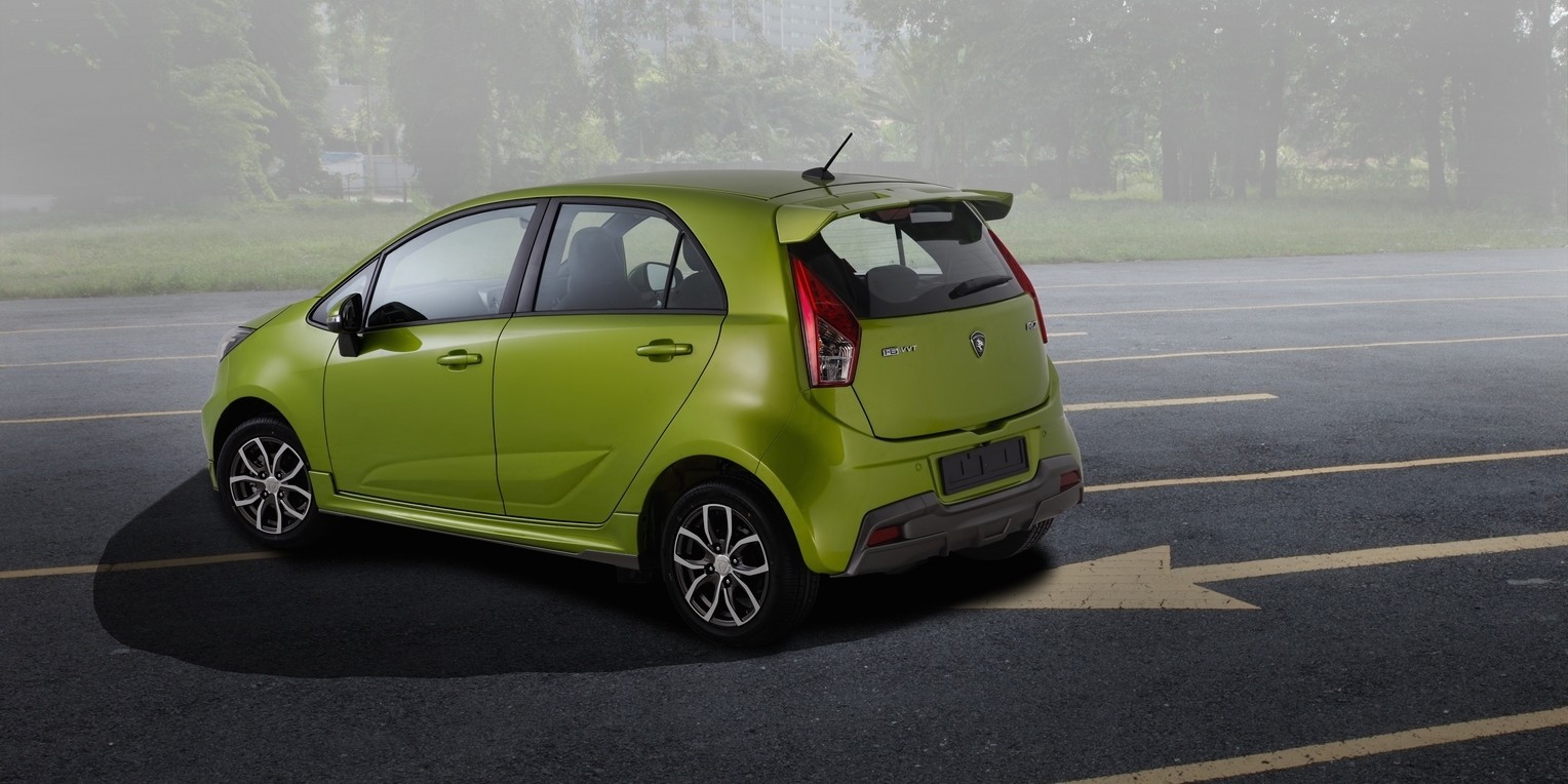 Proton Iriz photo 2