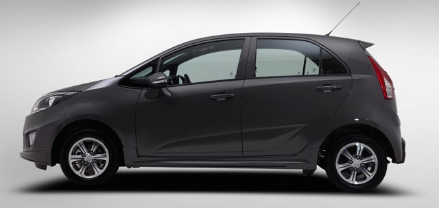 Proton Iriz photo 3