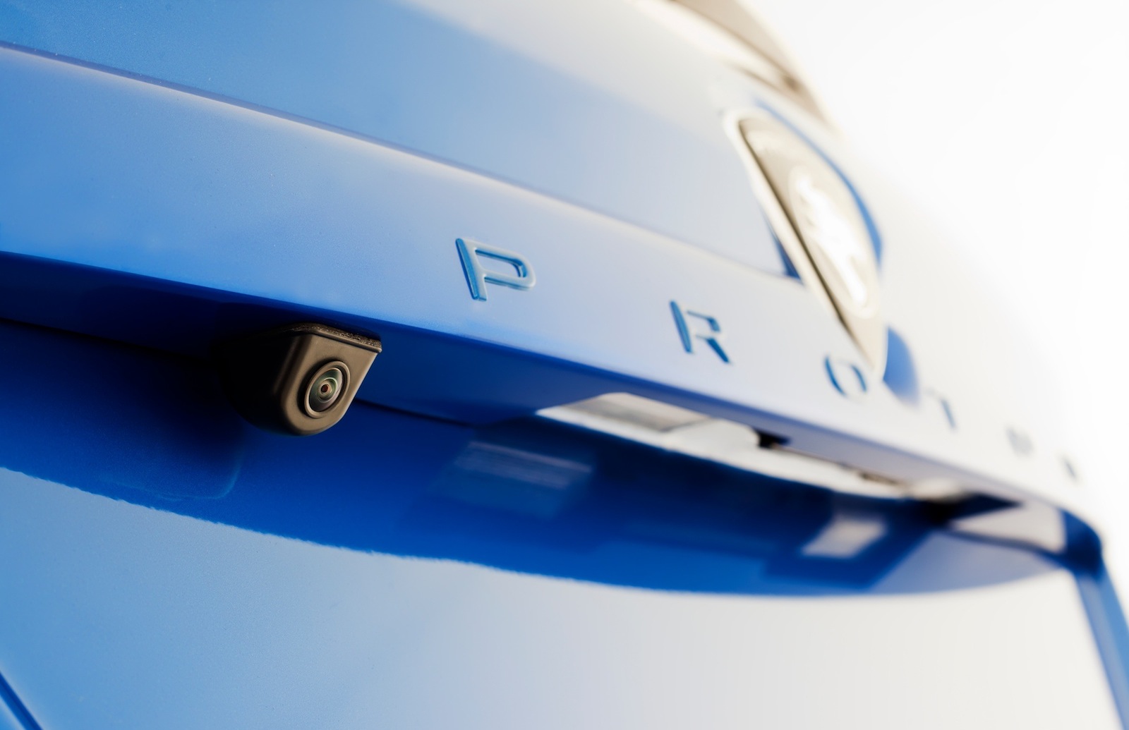 Proton Suprima S photo 14