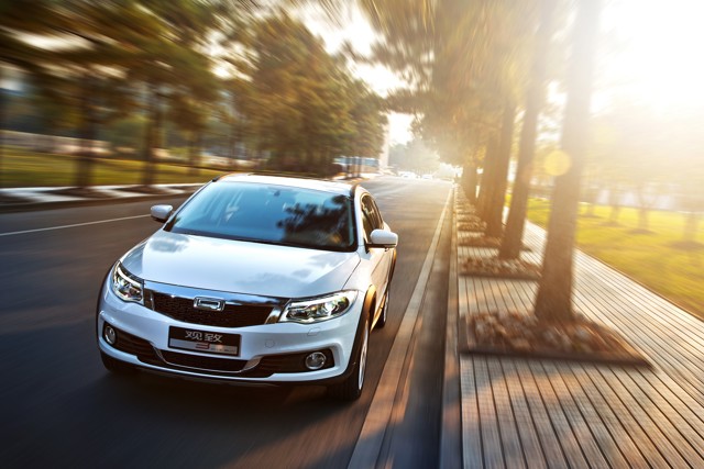 Qoros 3 photo 18