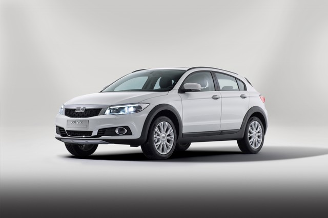 Qoros 3 photo 3