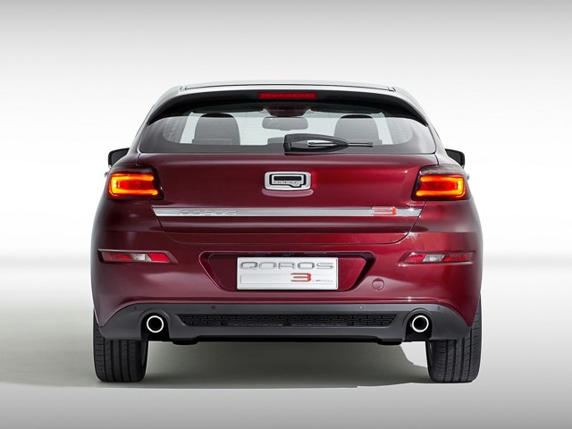 Qoros 3 photo 7