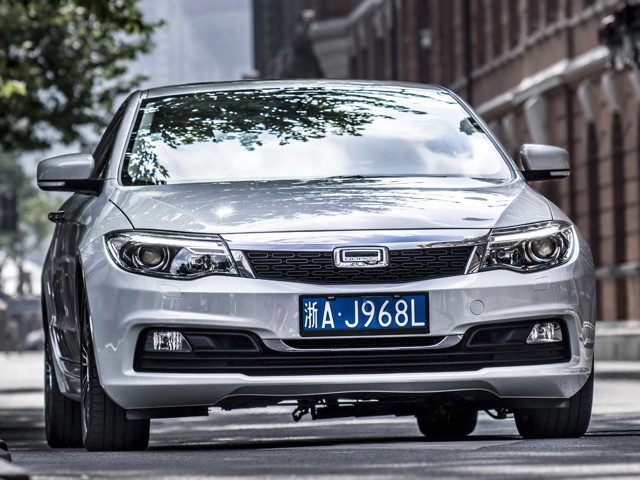 Qoros 3 Foto 34