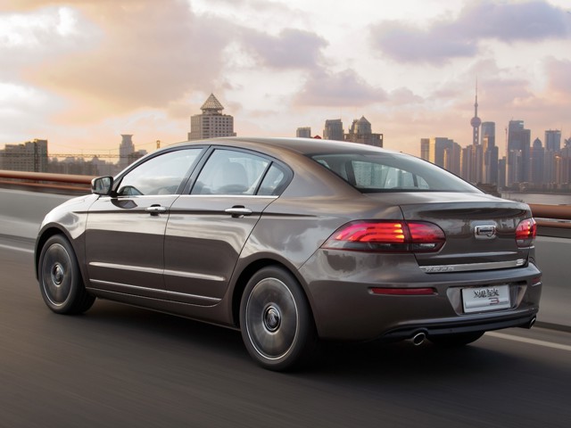 Qoros 3 Foto 37