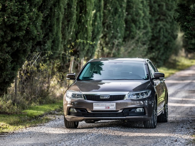 Qoros 3 Foto 25