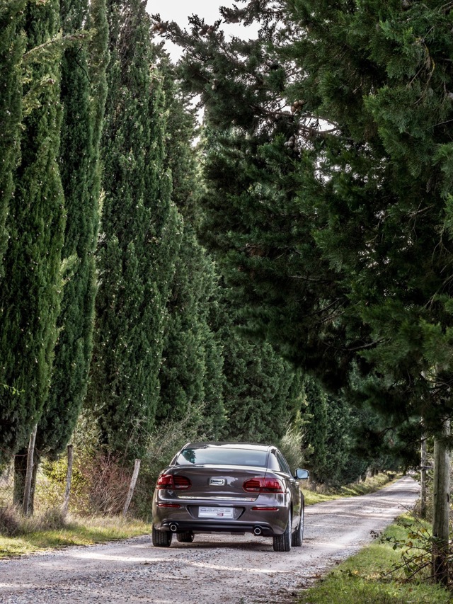 Qoros 3 Foto 2