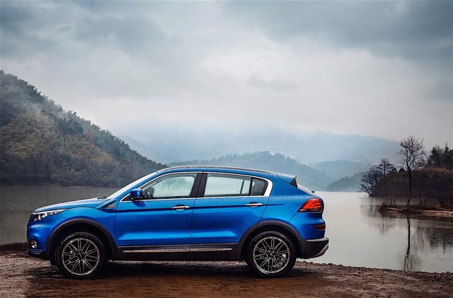 Qoros 5 photo 7