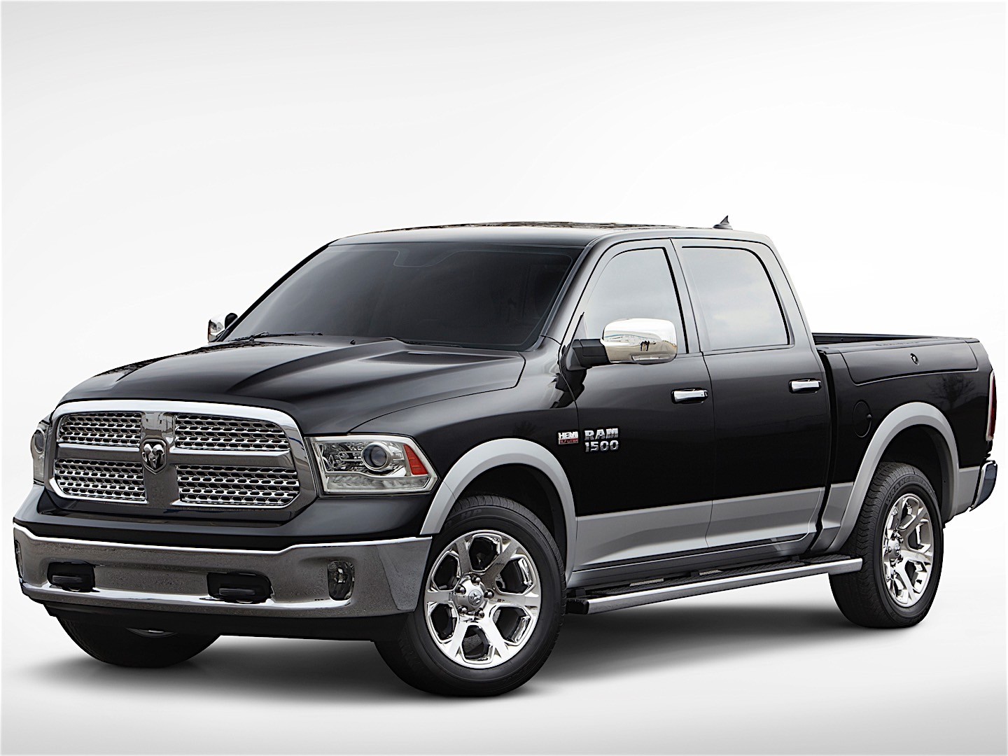 Ram Trucks 1500 photo 38