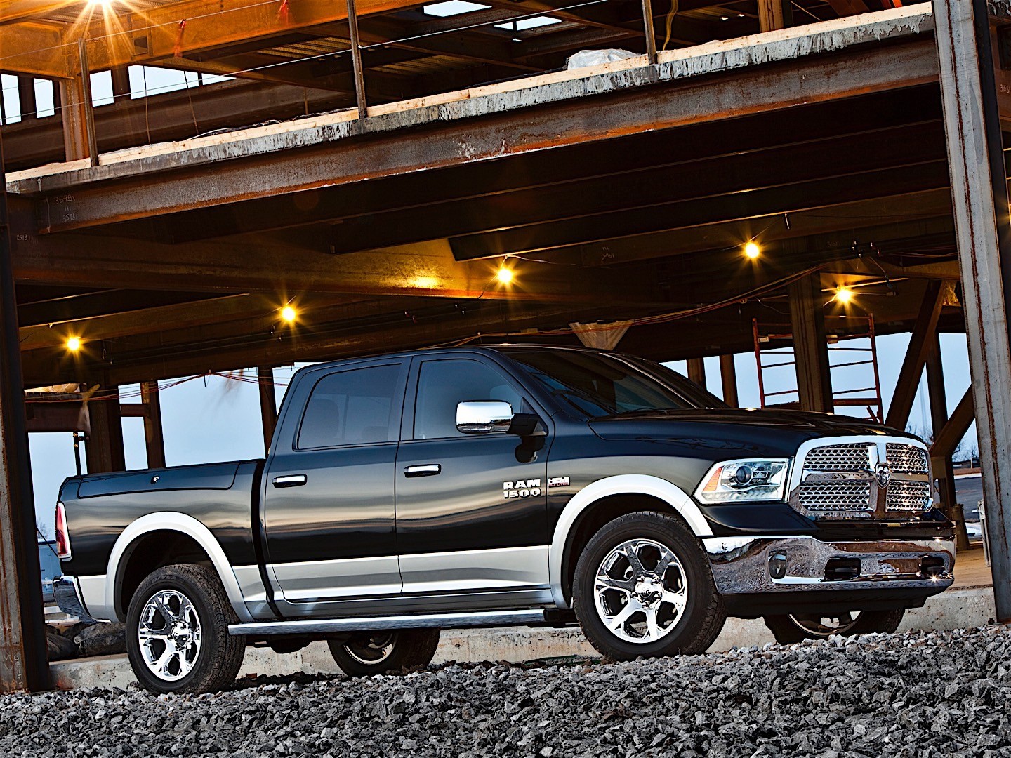 Ram Trucks 1500 photo 73