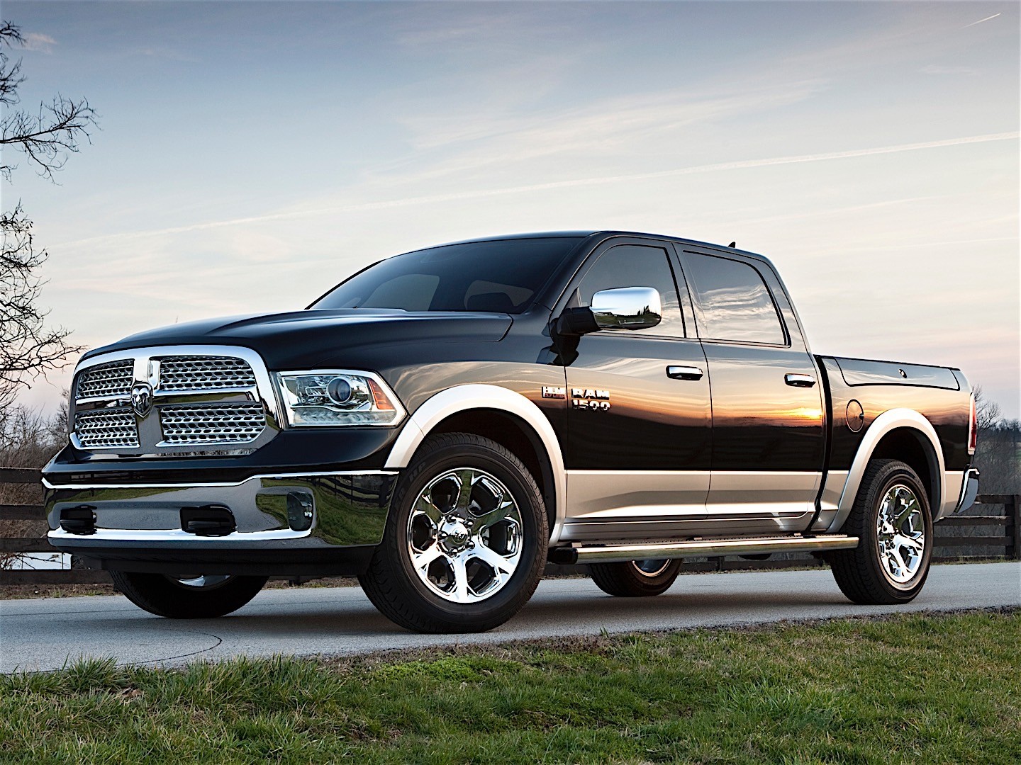 Ram Trucks 1500 photo 74