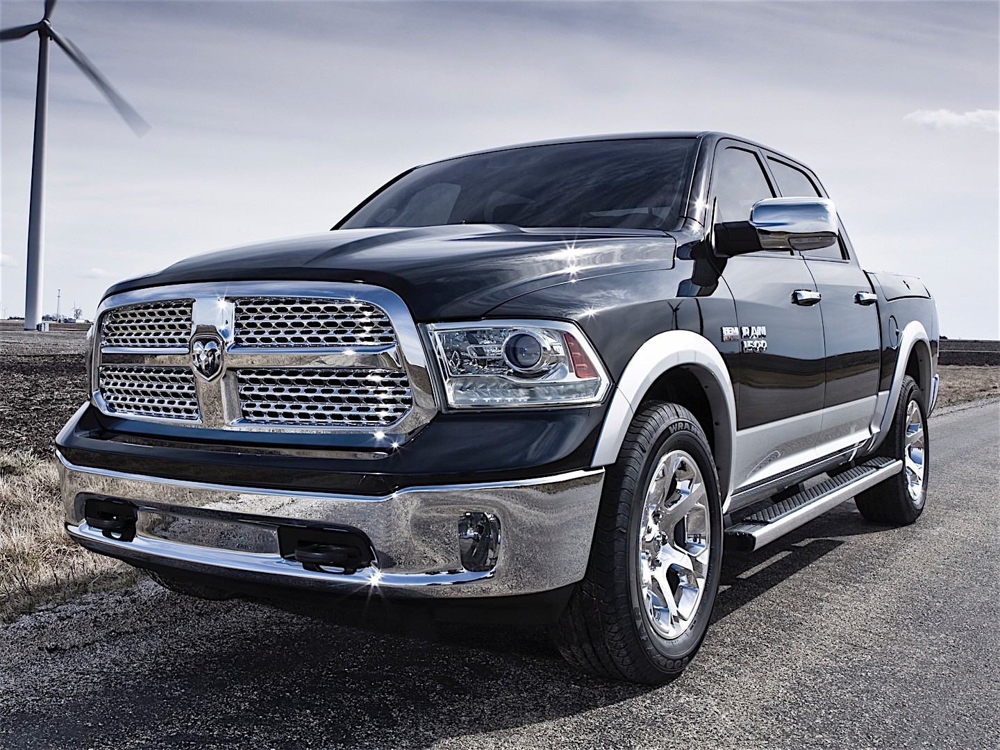 Ram Trucks 1500 photo 77